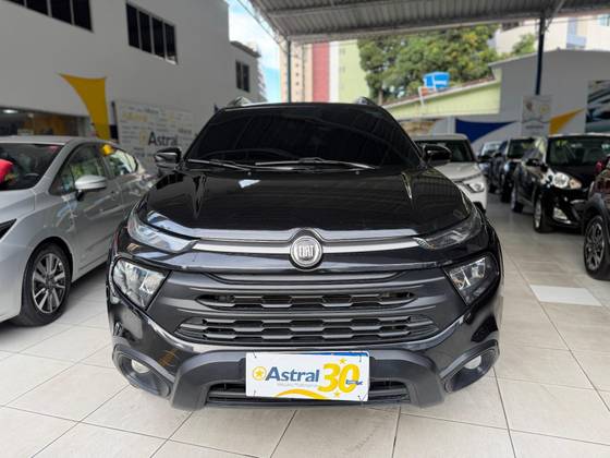 FIAT TORO 2.0 16V TURBO DIESEL ULTRA 4WD AT9 FIAT TORO 2.0 16V TURBO DIESEL ULTRA 4WD AT9